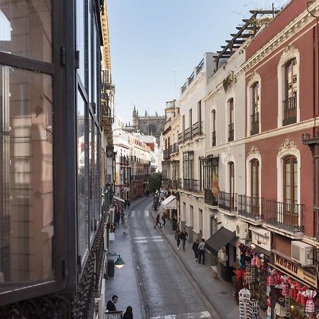 Puerta Catedral Holiday Suites Seville Ngoại thất bức ảnh
