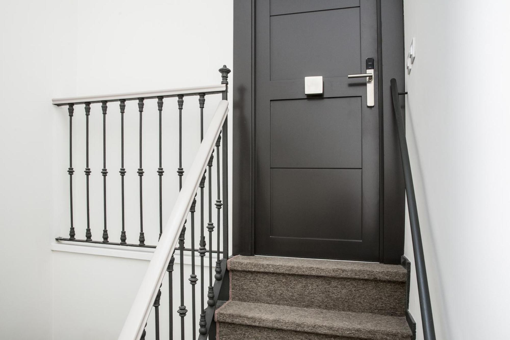 Puerta Catedral Holiday Suites Seville Phòng bức ảnh