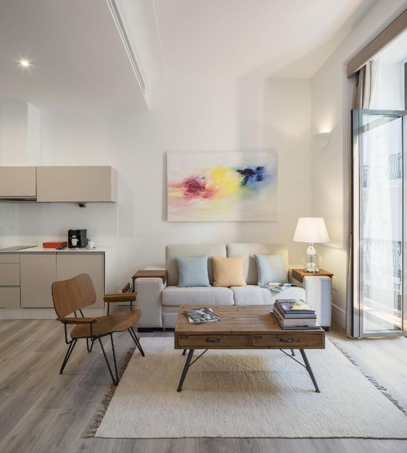 Puerta Catedral Holiday Suites Seville Ngoại thất bức ảnh
