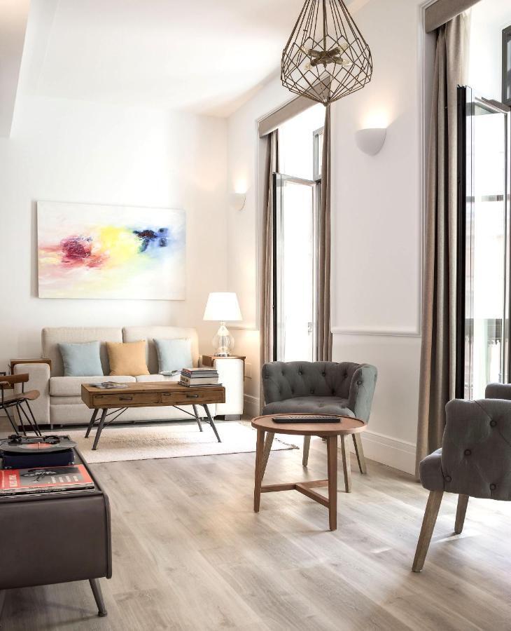Puerta Catedral Holiday Suites Seville Ngoại thất bức ảnh