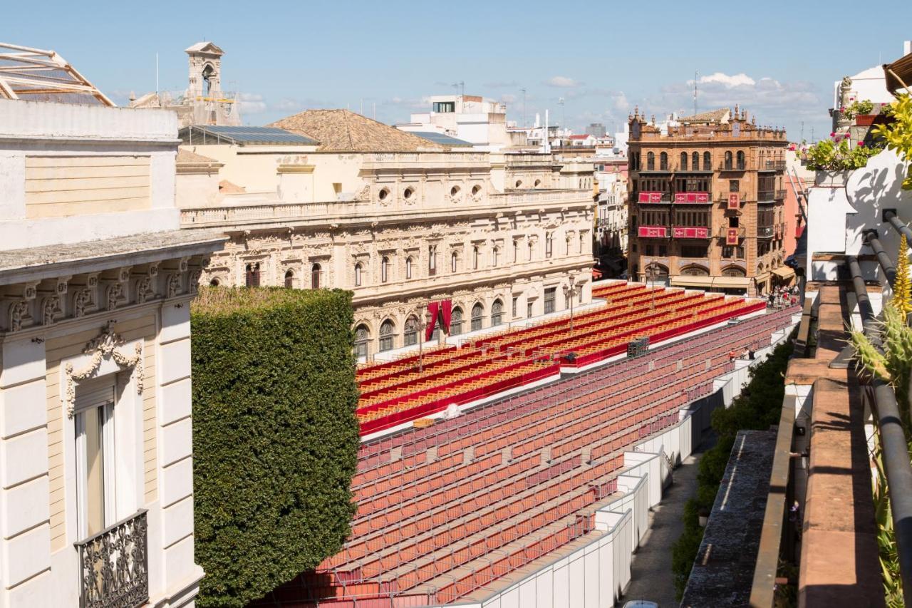 Puerta Catedral Holiday Suites Seville Ngoại thất bức ảnh