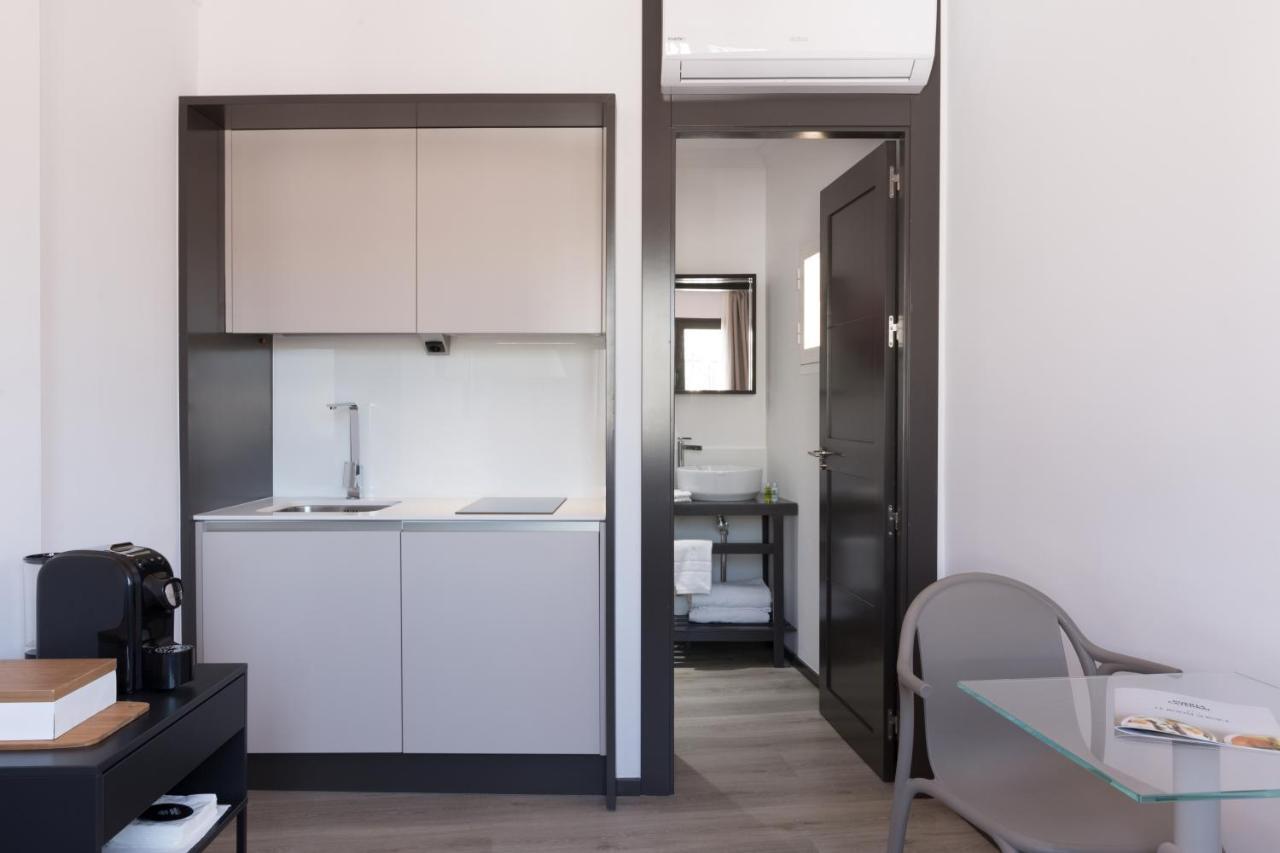 Puerta Catedral Holiday Suites Seville Ngoại thất bức ảnh