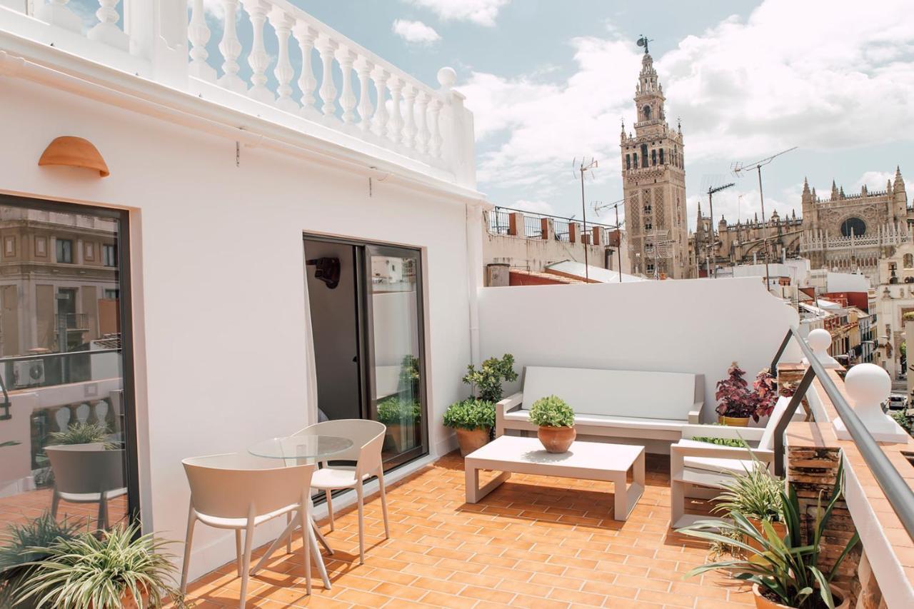 Puerta Catedral Holiday Suites Seville Ngoại thất bức ảnh
