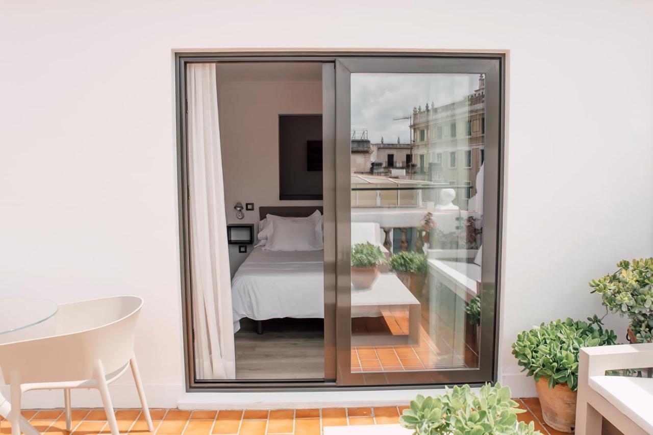 Puerta Catedral Holiday Suites Seville Ngoại thất bức ảnh